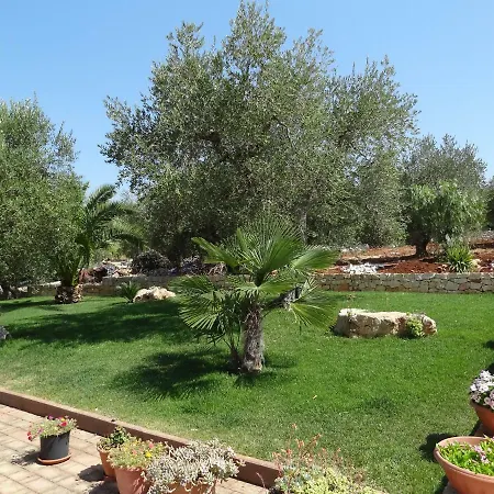 Trulli La Macchia 卡斯特拉纳格罗泰