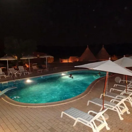 Trulli La Macchia * カステッラーナ・グロッテ